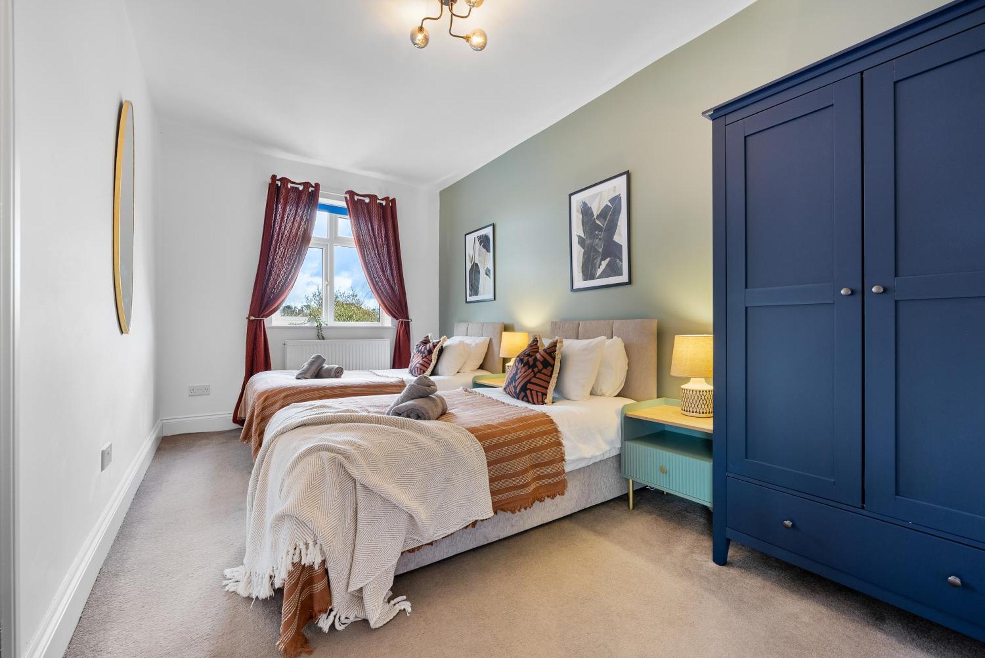 Long Term And Summer Special Offer! 5-Bedroom Spacious, Stunning Design, Sociable Areas & Cosy House Near South Downs Park, Sleeps 11 With Games Room, Private Parking And Garden- By Blue Puffin Stays Waterlooville Exterior foto