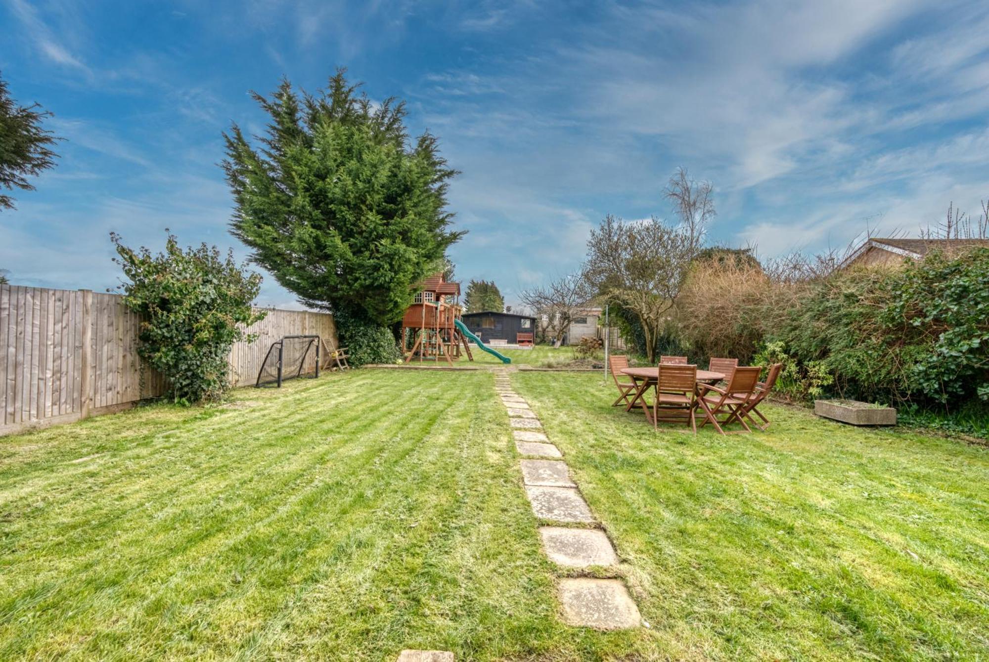 Long Term And Summer Special Offer! 5-Bedroom Spacious, Stunning Design, Sociable Areas & Cosy House Near South Downs Park, Sleeps 11 With Games Room, Private Parking And Garden- By Blue Puffin Stays Waterlooville Exterior foto