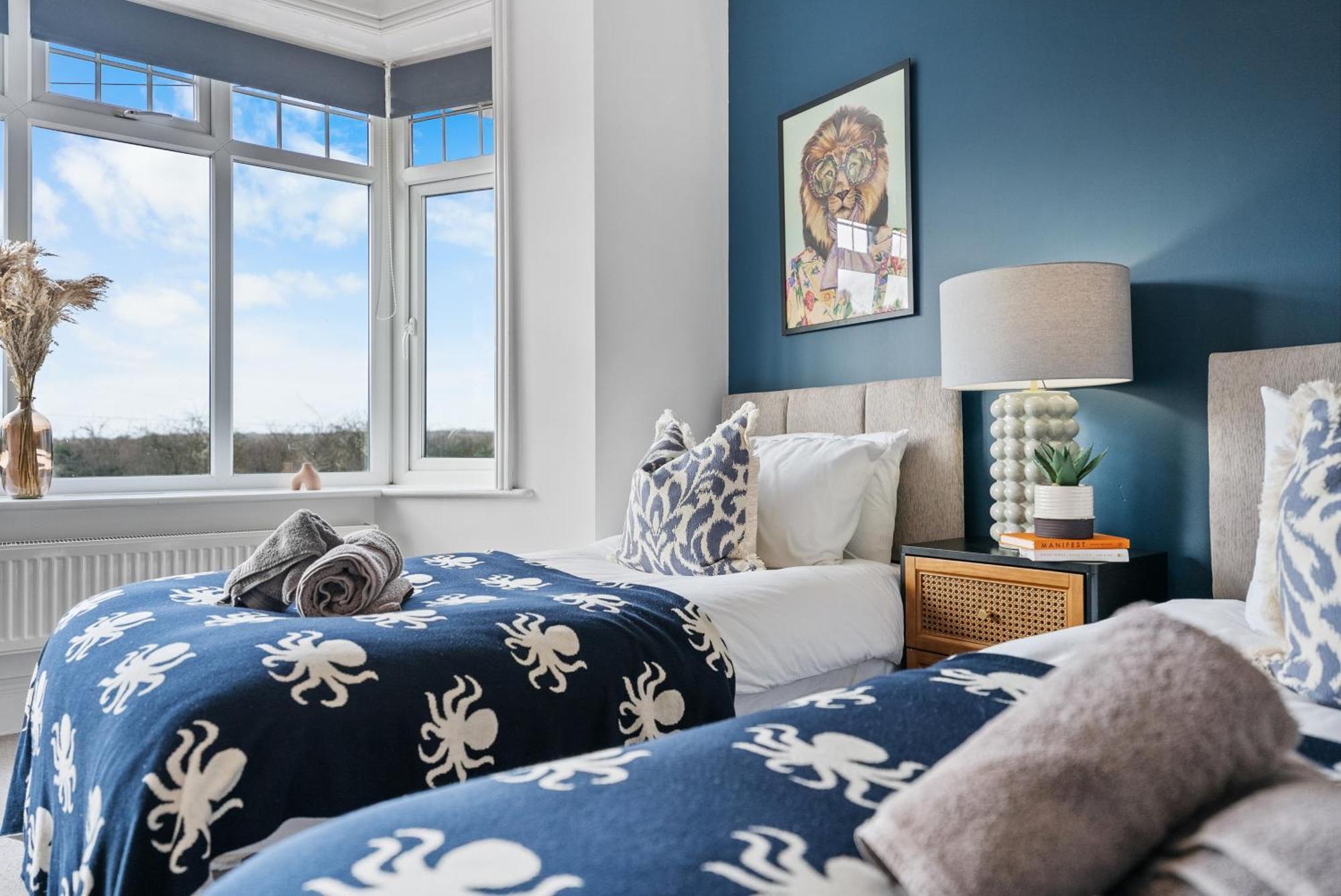 Long Term And Summer Special Offer! 5-Bedroom Spacious, Stunning Design, Sociable Areas & Cosy House Near South Downs Park, Sleeps 11 With Games Room, Private Parking And Garden- By Blue Puffin Stays Waterlooville Exterior foto
